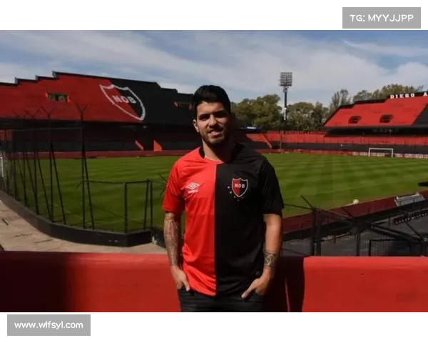 阿甲纽维尔老男孩队推出125周年纪念球衣展现辉煌历史与文化传承